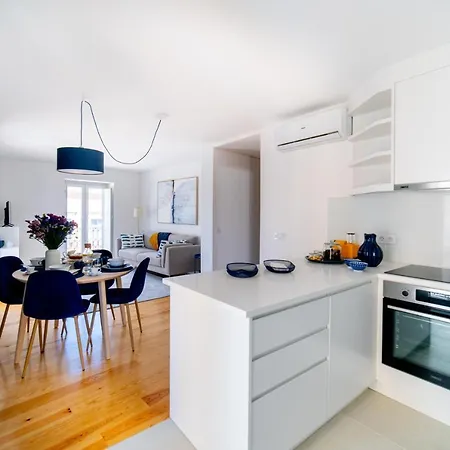 Blue By The River 3 - Elegant Two-bedroom In Santos דירה