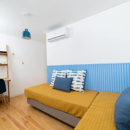 Blue By The River 3 - Elegant Two-bedroom In Santos * ליסבון