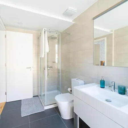 Blue By The River 3 - Elegant Two-bedroom In Santos *